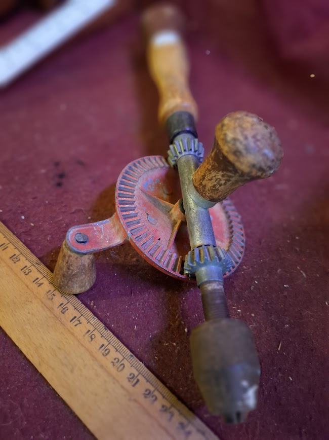 Vintage hand drill [TOL10314]
