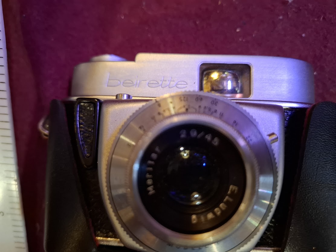Vintage camera - beirette [INS10725]