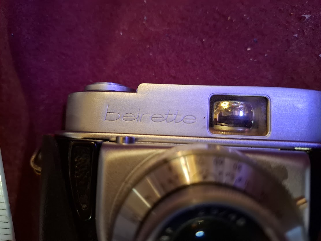 Vintage camera - beirette [INS10725]