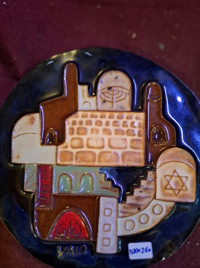 Vintage Yair artist ceramic Jerusalem figure [ISR10260]