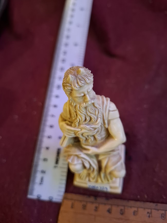 Vintage Moshe stone figurine model [ISR10259]