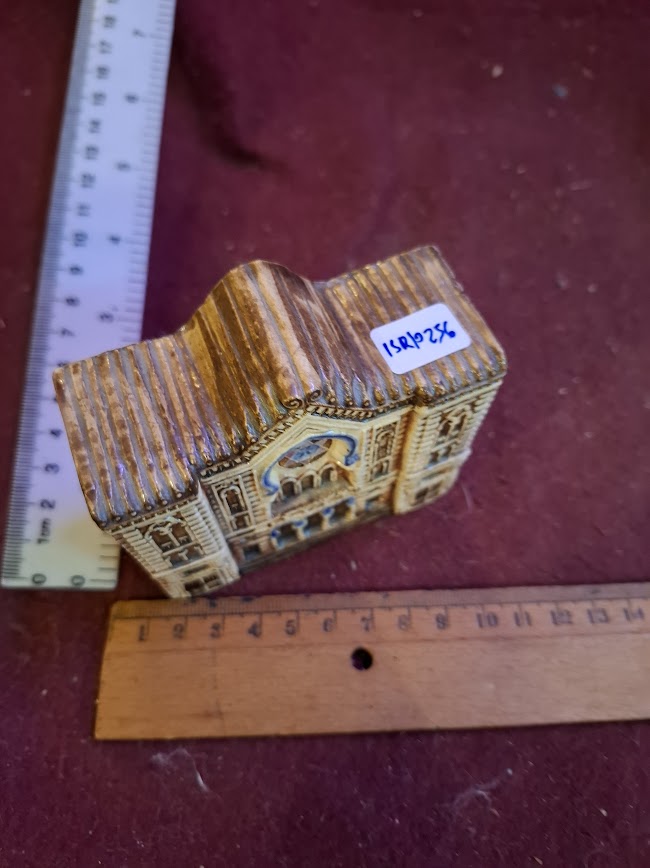 Stone model of the Budapest Jubilee Synagogue [ISR10256]