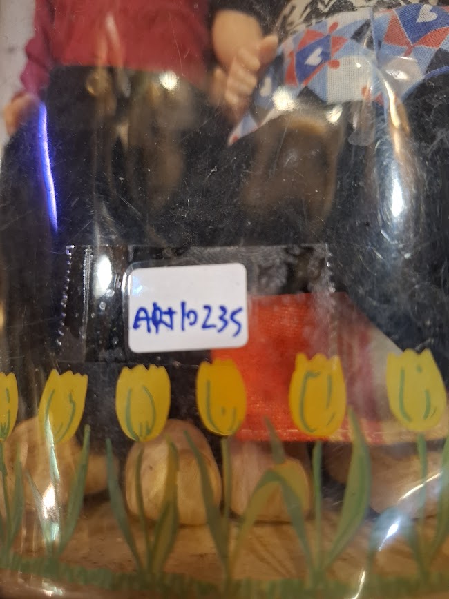 Vintage Holland 2 traditinal dolls in package [ART10235]
