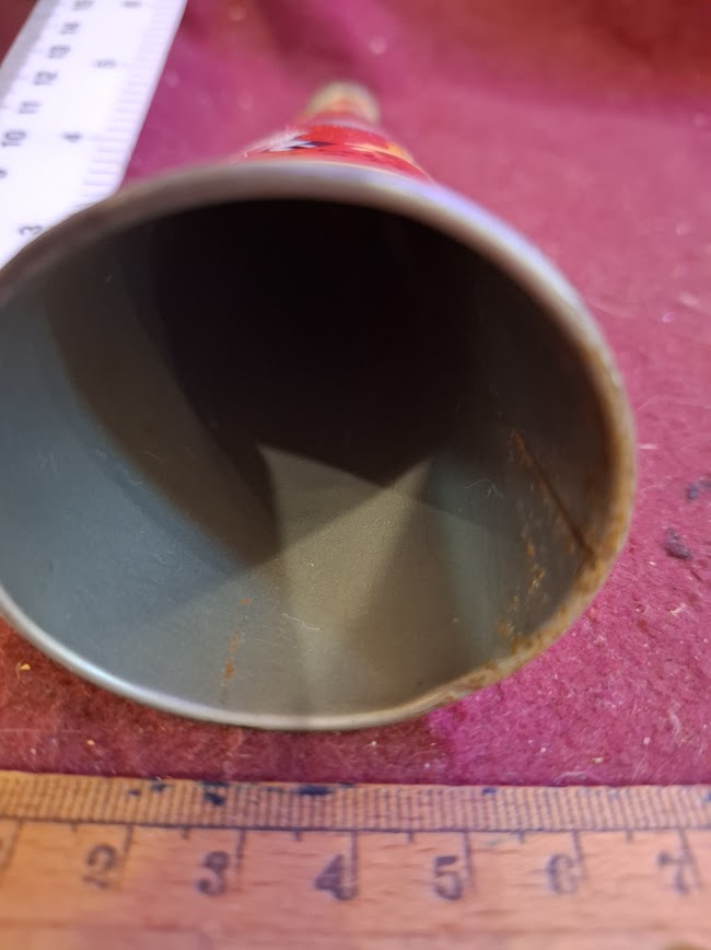 Vintage horn noisemaking tin toy [GAM10350]