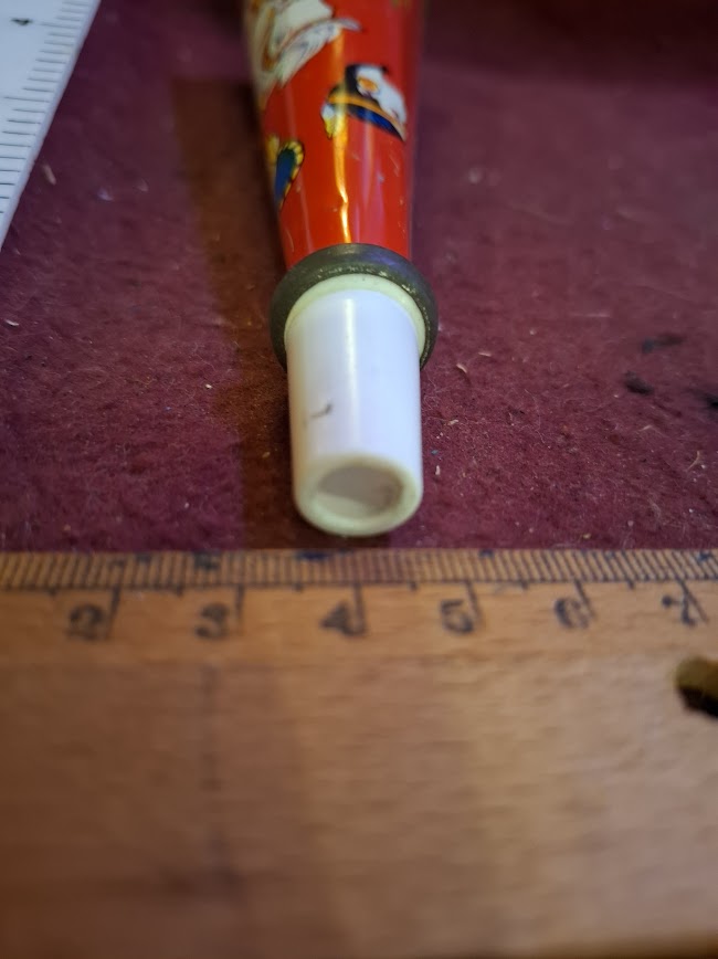 Vintage horn noisemaking tin toy [GAM10350]