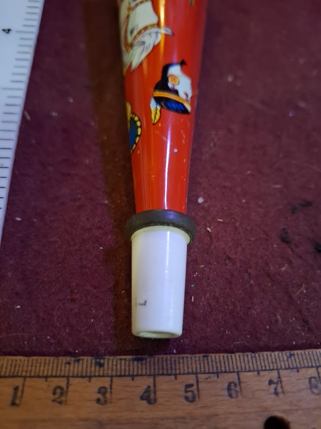 Vintage horn noisemaking tin toy [GAM10350]