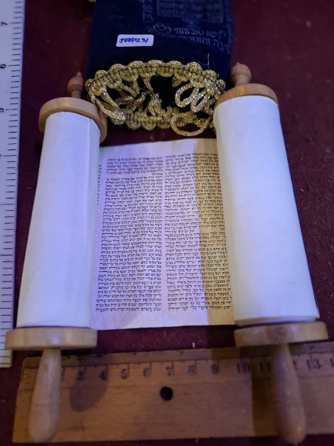 Vintage judaica scroll tora [JUD10231]