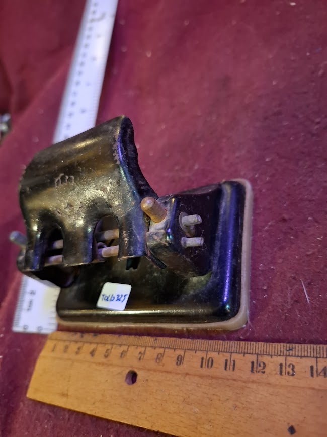 Vintage paper holes punch [TOL10325]