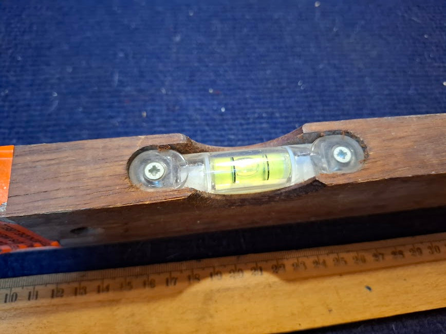 Vintage wooden Water level [TOL10321]
