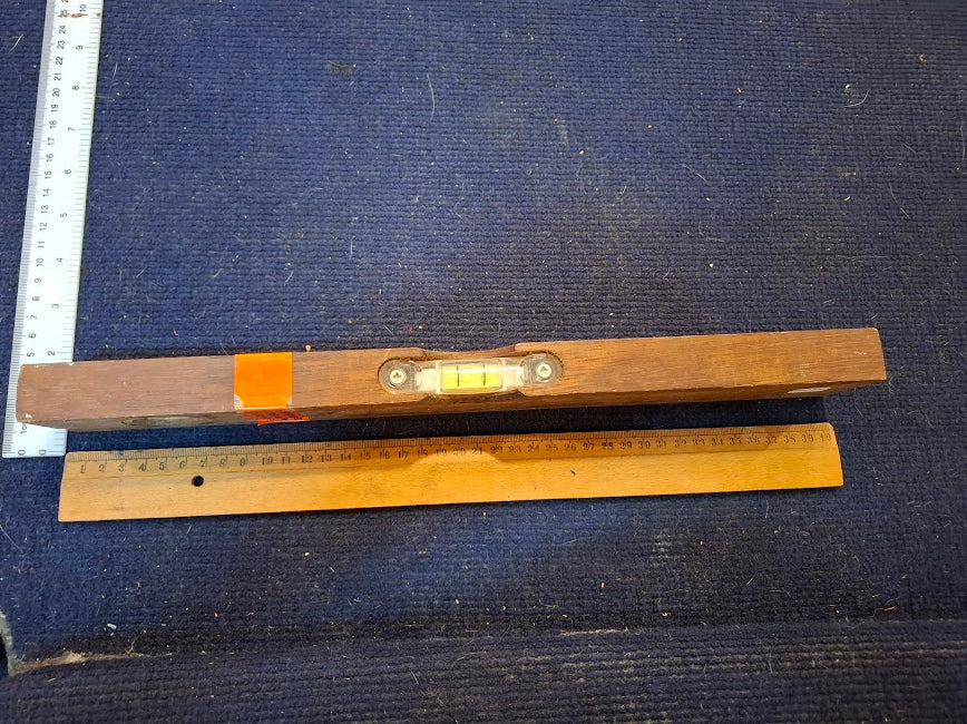 Vintage wooden Water level [TOL10321]