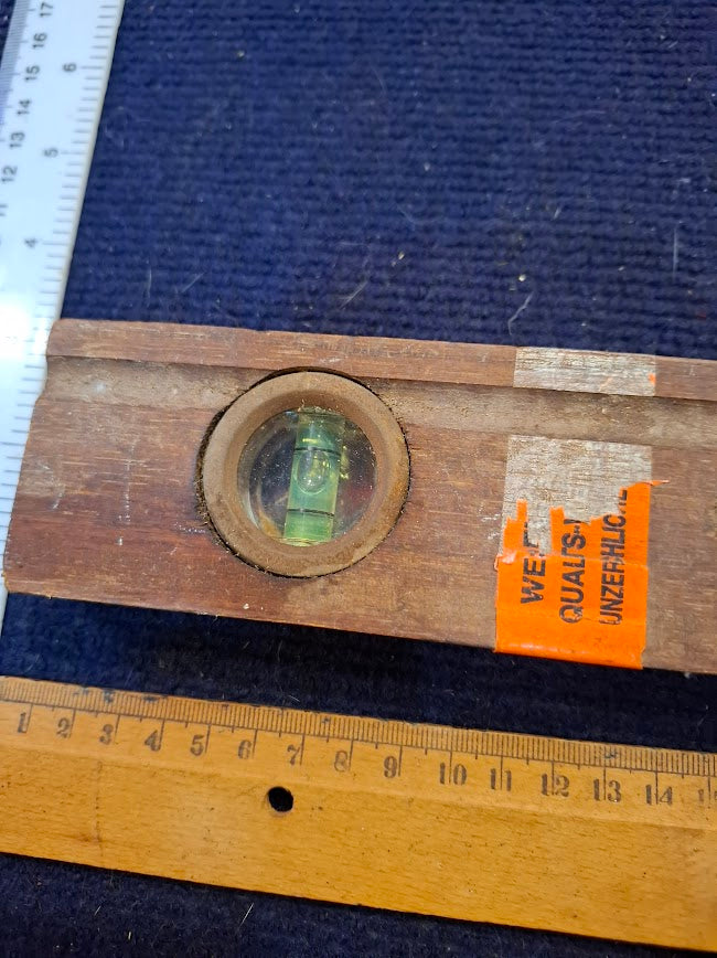 Vintage wooden Water level [TOL10321]