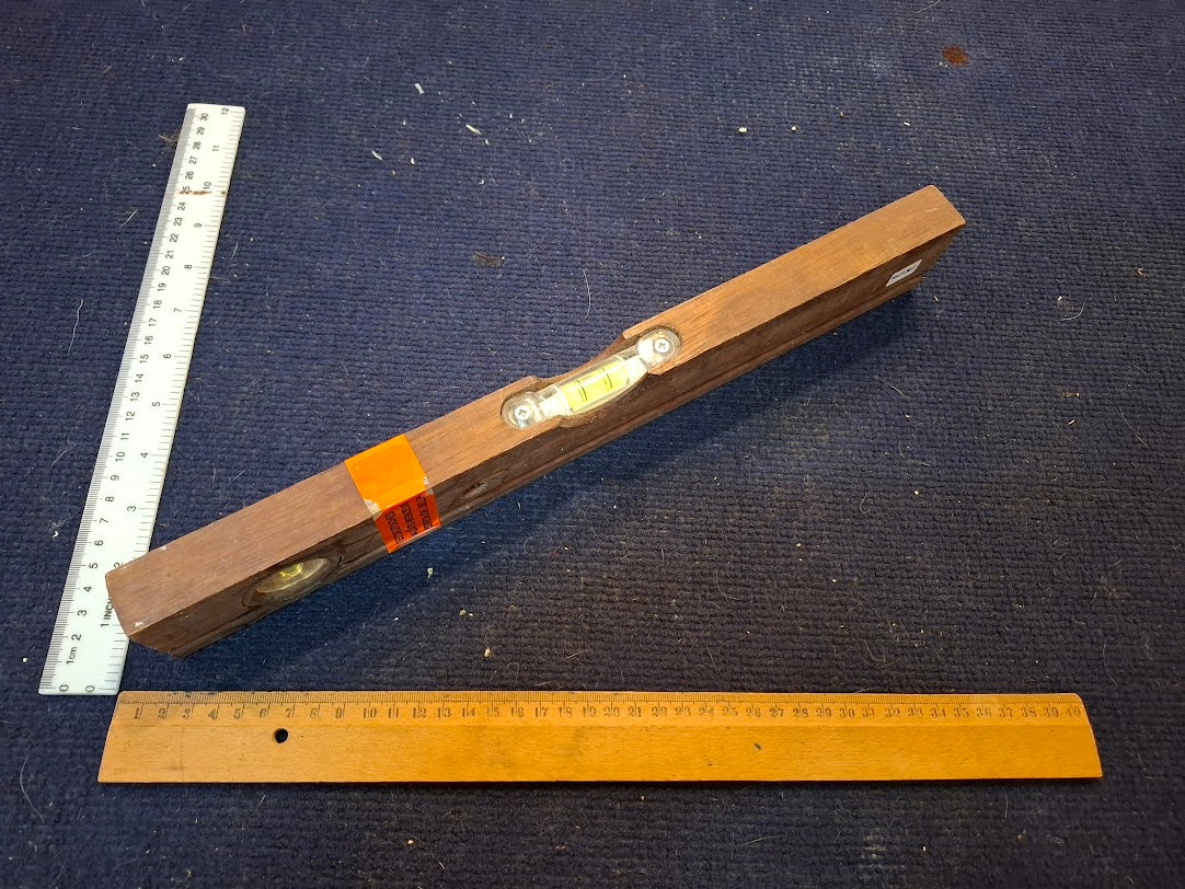 Vintage wooden Water level [TOL10321]