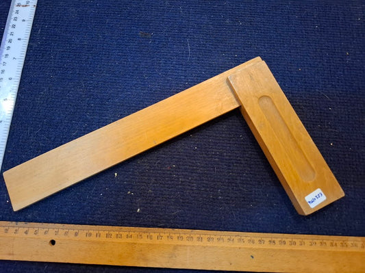 Vintage wooden builders square tool [TOL10323]