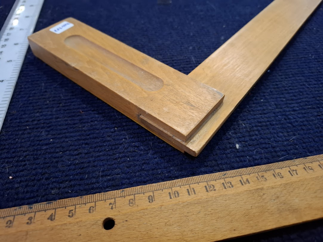 Vintage wooden builders square tool [TOL10323]