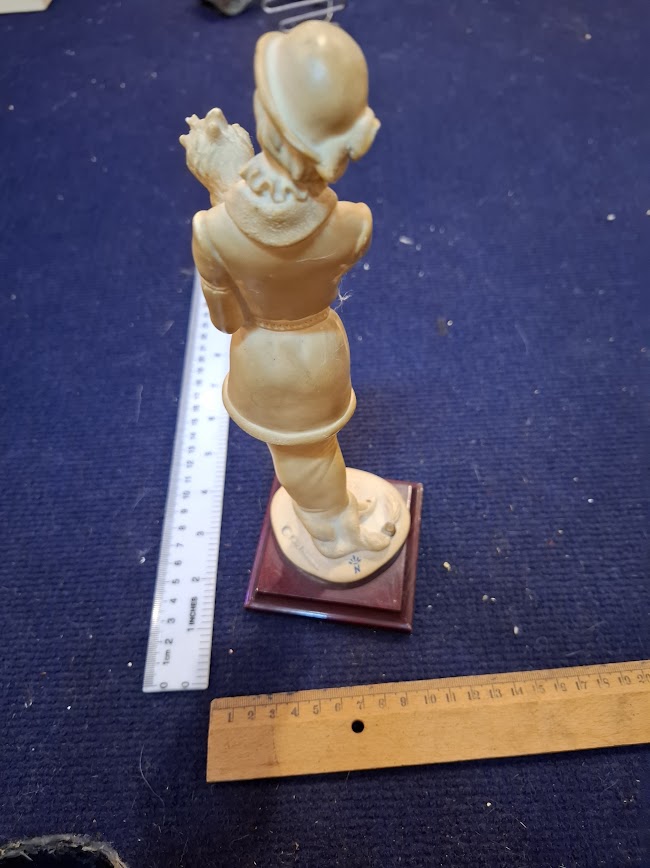 Vintage porcelain rare woman figurine [ART10238]