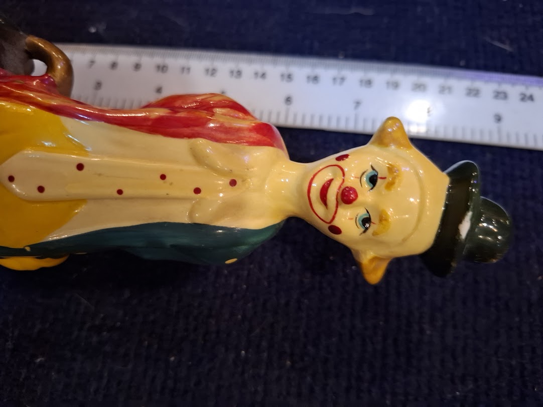 Vintage Statue of a Clown Butzelan [ART10250]