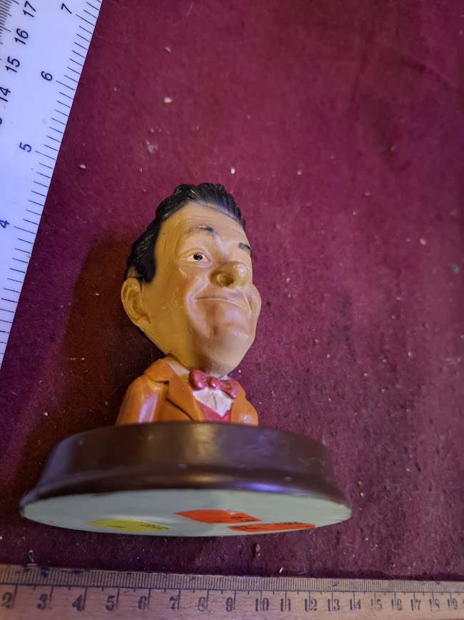 Vintage ceramic stan Laurel bust [ART10251]