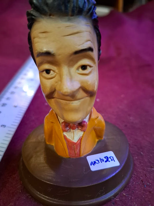 Vintage ceramic stan Laurel bust [ART10251]