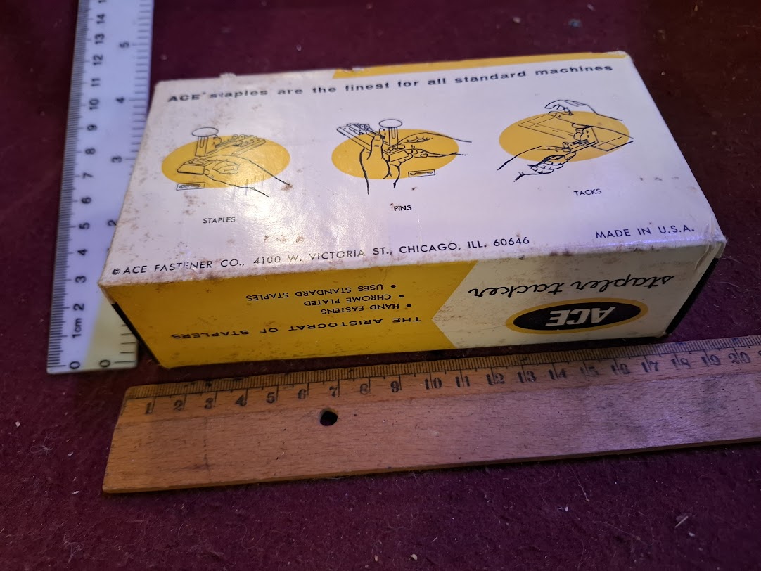 Old Paper staple stapler [TOL10326]