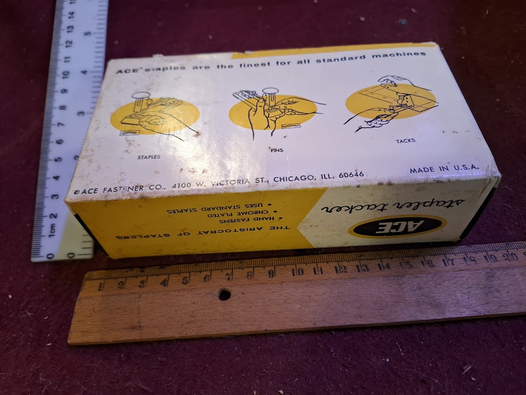 Old Paper staple stapler [TOL10326]