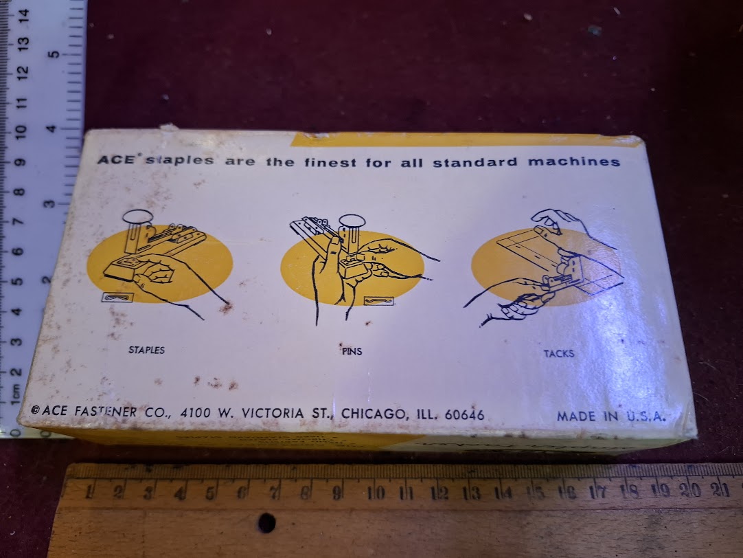 Old Paper staple stapler [TOL10326]