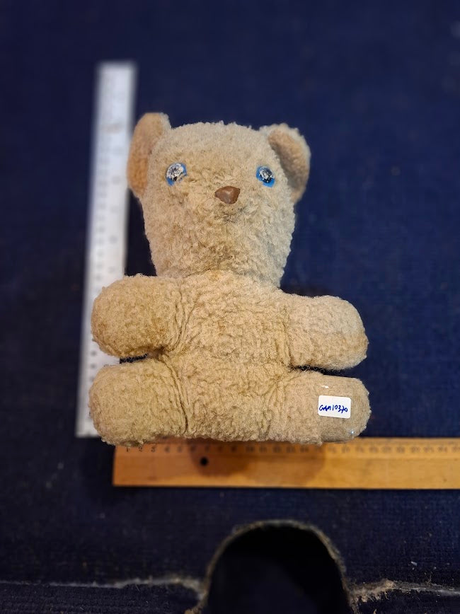 מגש נחושת למזכרת של יצחק רבין [ISR10136] 