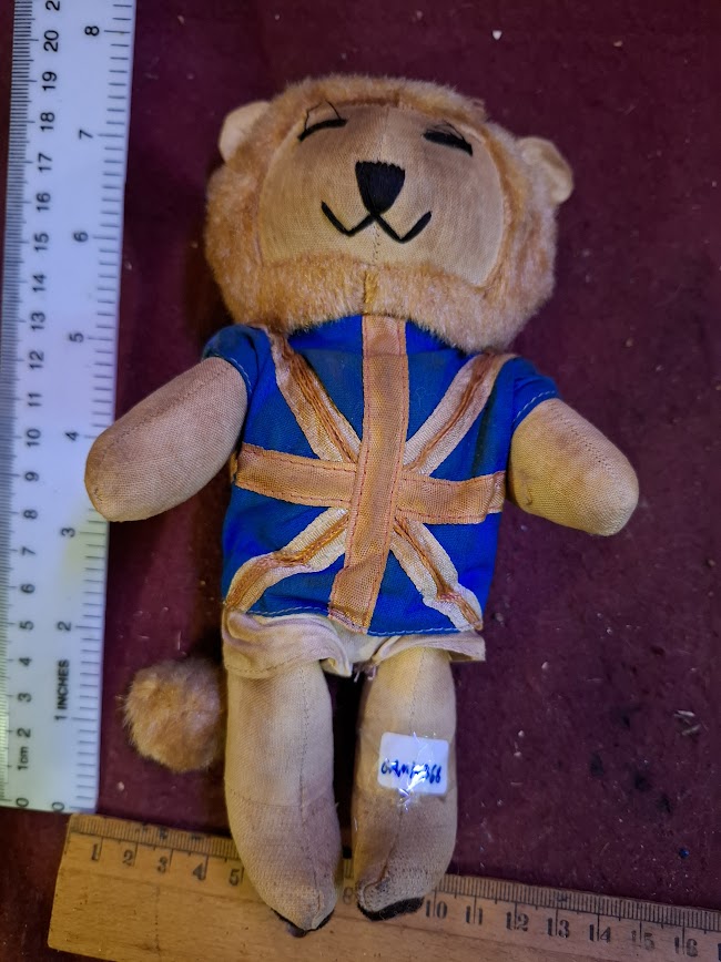 Vintage 1966 world cup willie lion mascot toy - Rare [GAM10368]