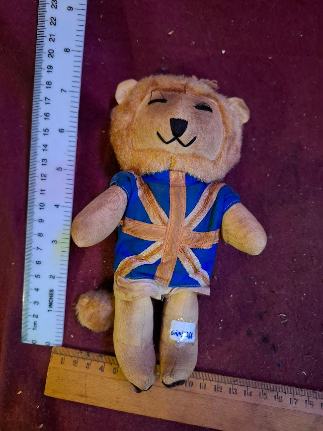 Vintage 1966 world cup willie lion mascot toy - Rare [GAM10368]