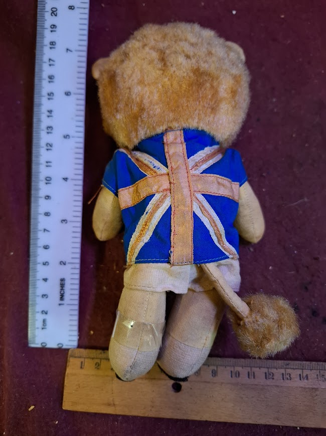 Vintage 1966 world cup willie lion mascot toy - Rare [GAM10368]