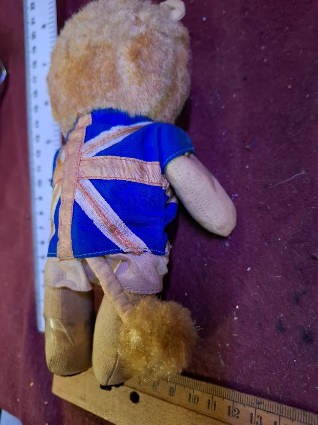Vintage 1966 world cup willie lion mascot toy - Rare [GAM10368]
