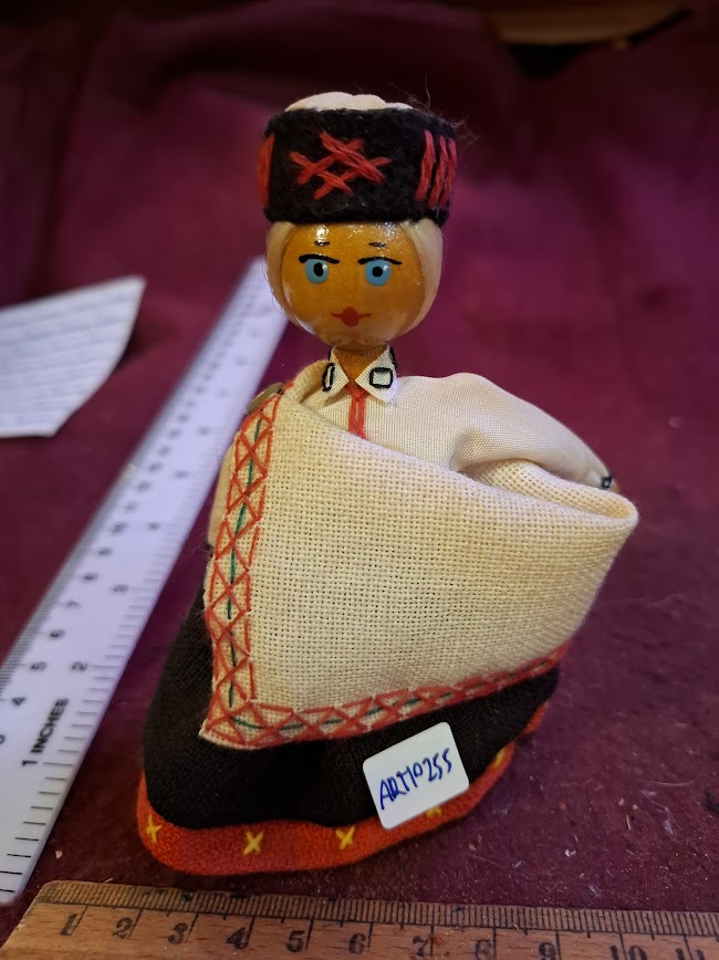 Handmade Traditional Dress Souvenir Doll – Belarus or Latvia [ART10255]