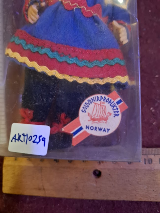 Handmade traditional dress souvenir doll -Finland or Norwee [ART10259]