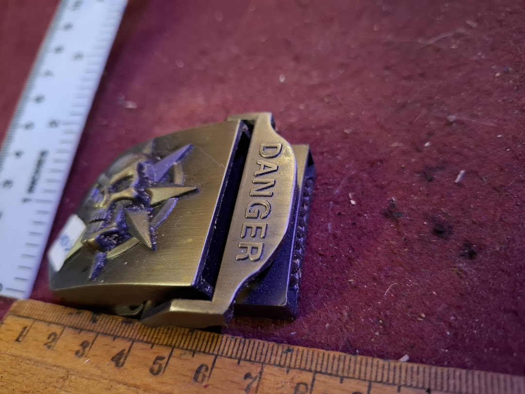 Belt buckle - danger [ART10275]