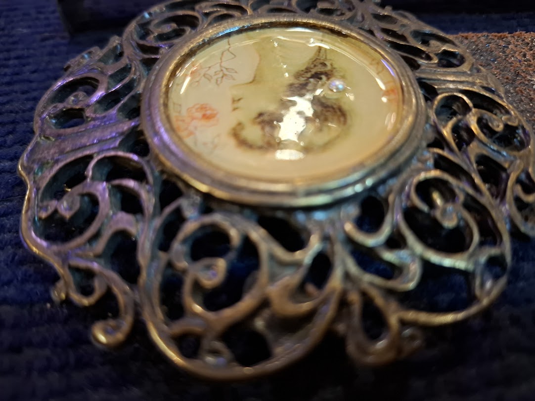 Vintage Belt with woman photo buckle [ART10287]