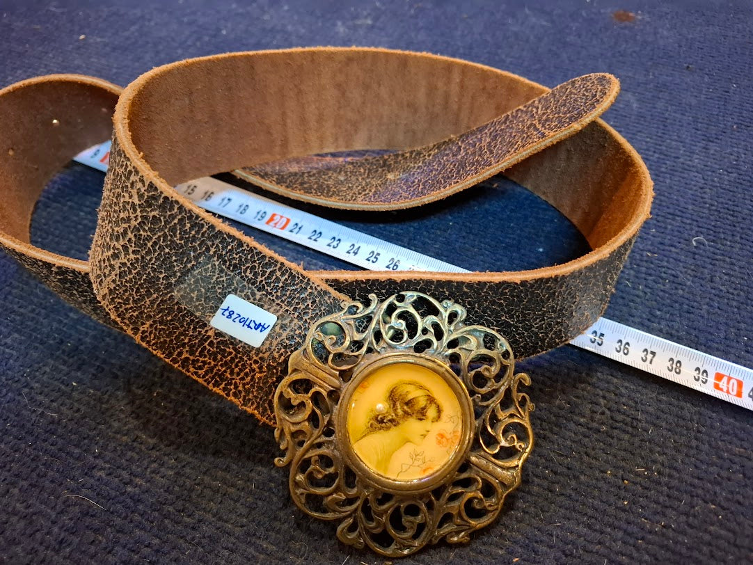 Vintage Belt with woman photo buckle [ART10287]