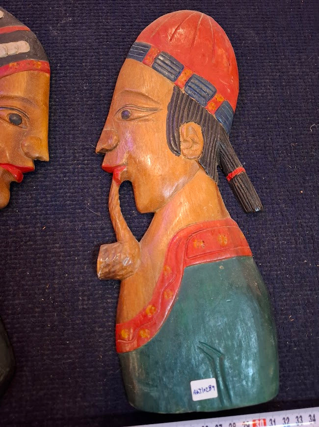 Traditional decorative wood figures for wall [ART10289]