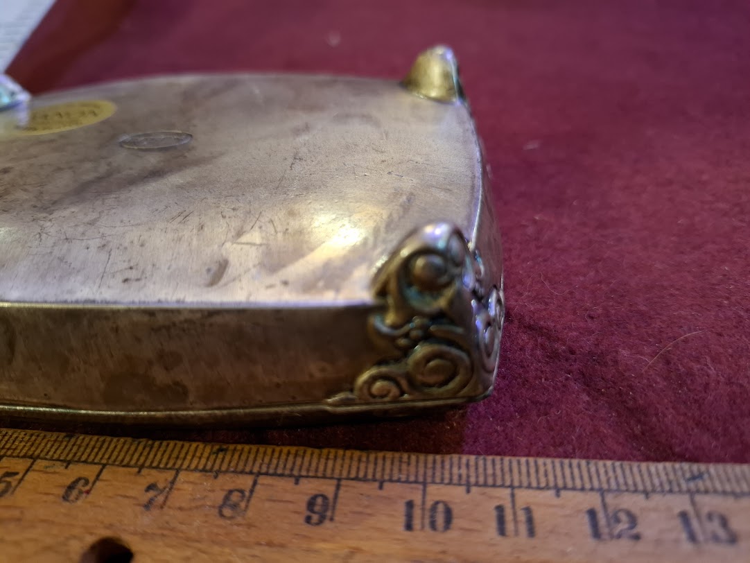Vintage Box decorated with silver plating [ART10291]