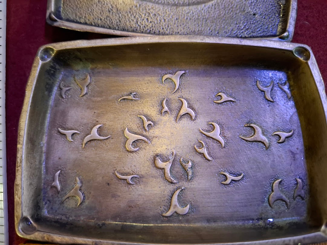 Vintage Box decorated with silver plating [ART10291]