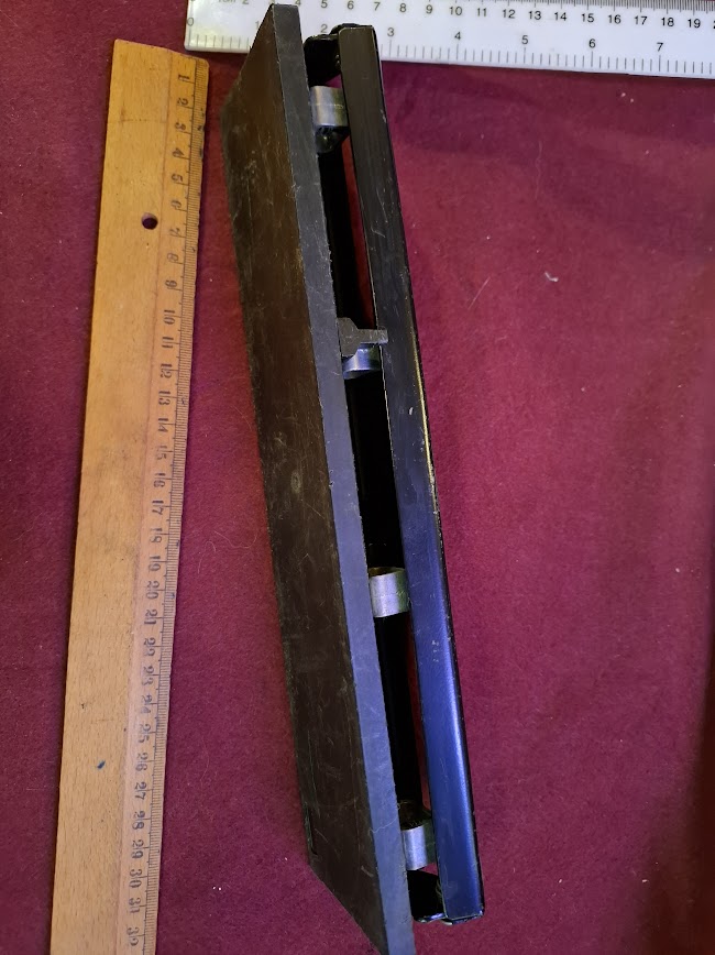 Vintage paper 3 holes punch [TOL10331]