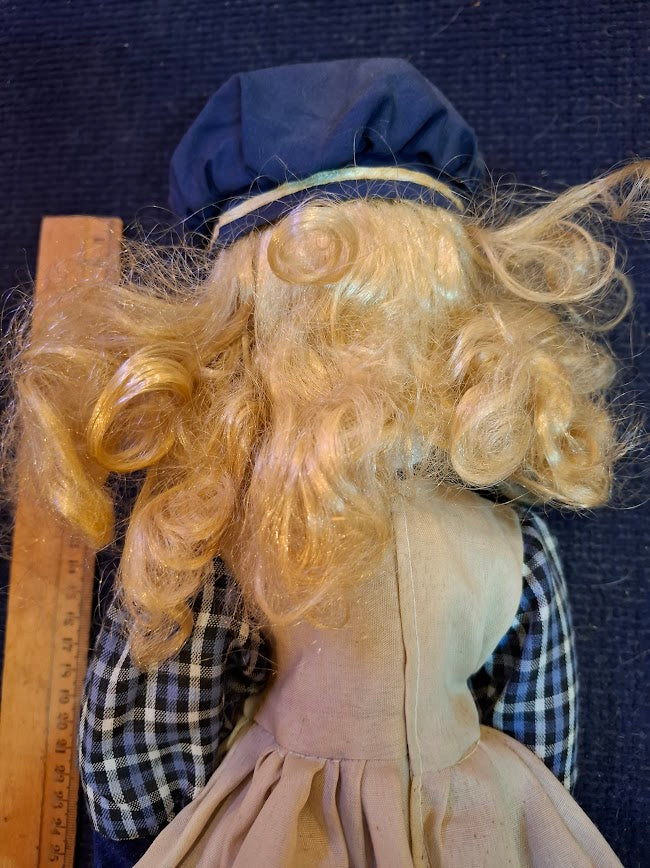 Vintage porcelain doll [ART10294]