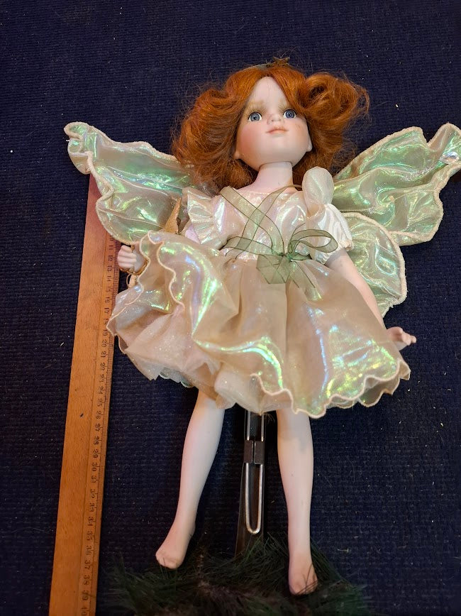 Vintage porcelain doll [ART10293]