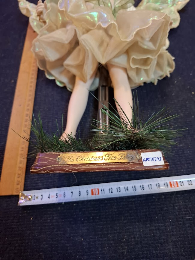 Vintage porcelain doll [ART10293]