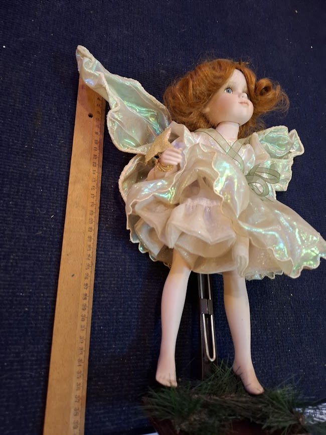 Vintage porcelain doll [ART10293]