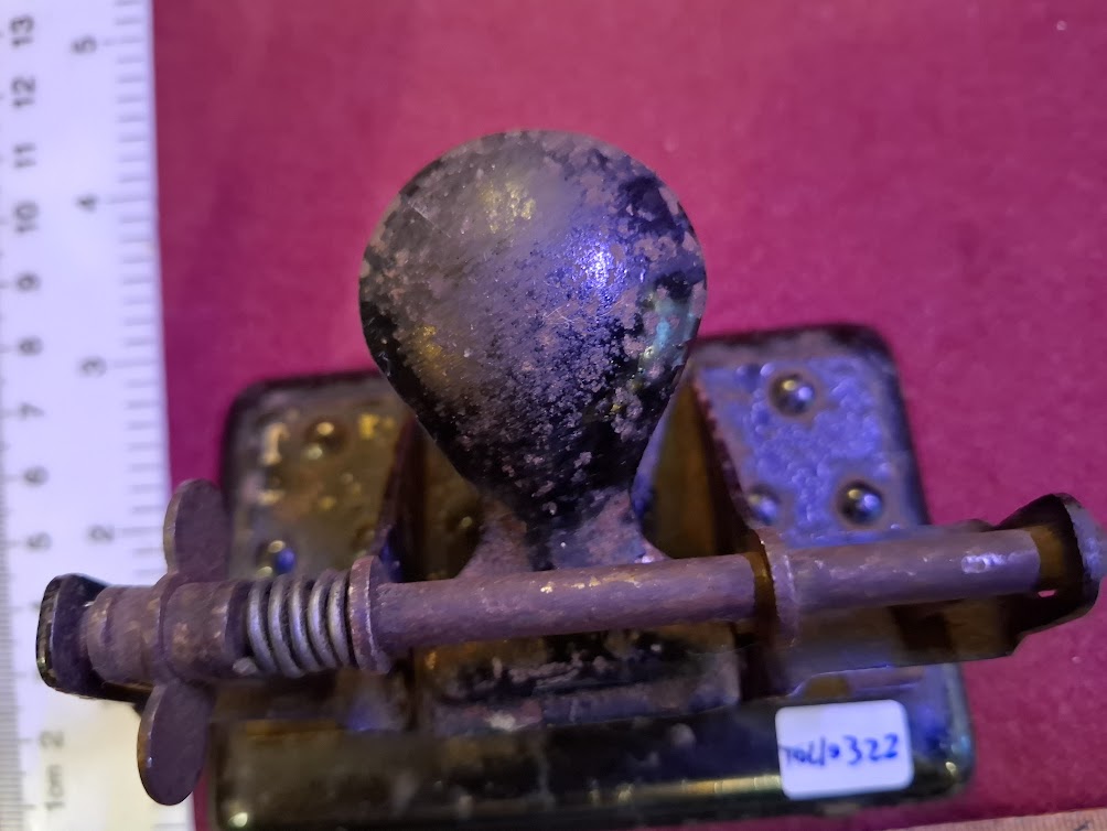 Vintage paper holes punch [TOL10322]