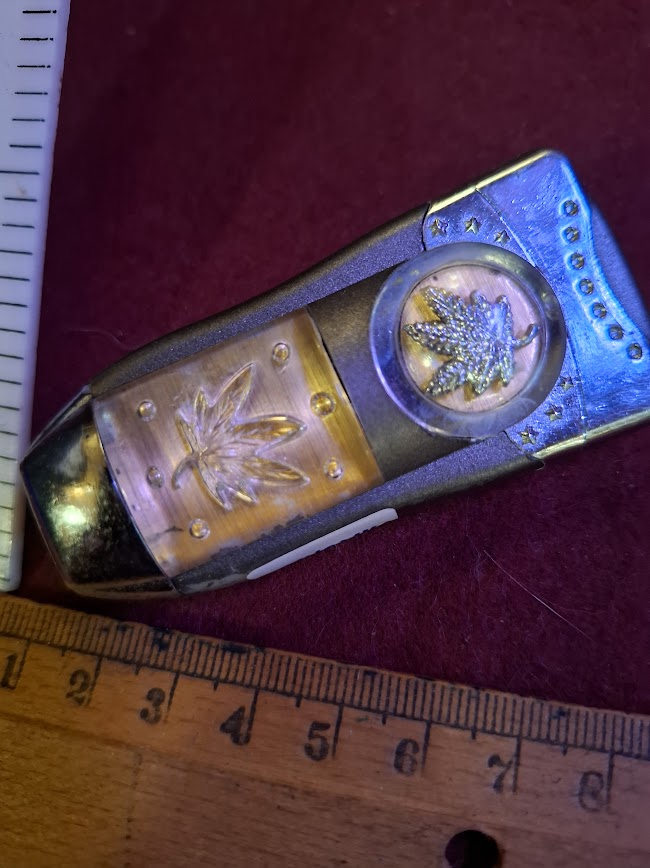 Vintage Lighter - Marijuana Plant Symbol [OTH10414]