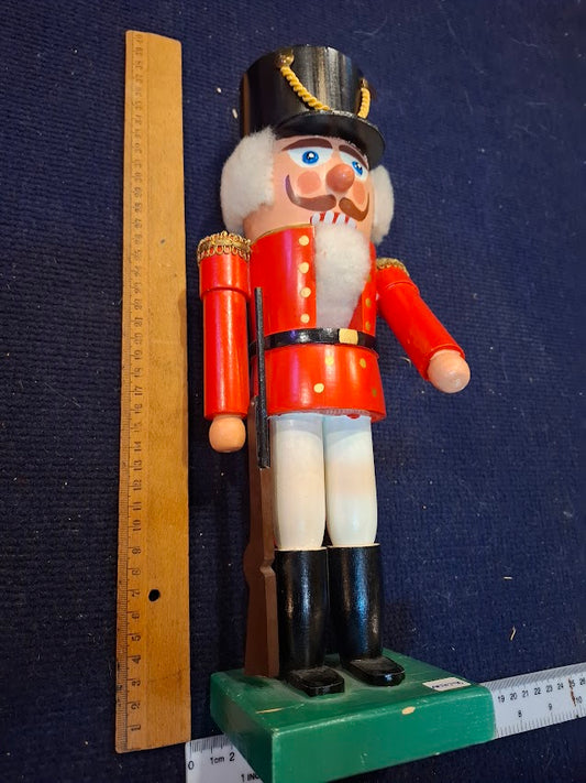 Vintage wooded nutcracker british soldier decor doll [ART10296]