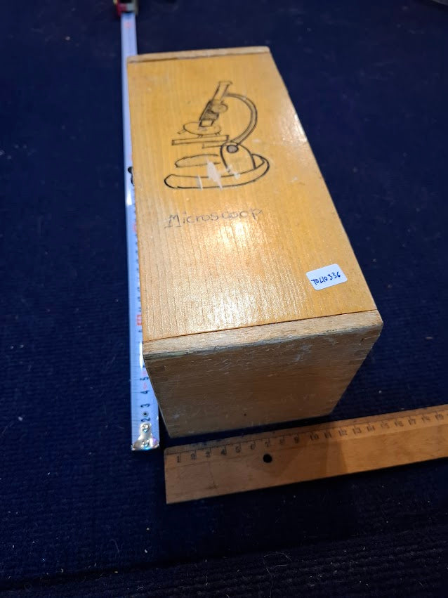 Vintage Microscope [TOL10336]