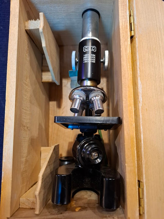 Vintage Microscope [TOL10336]