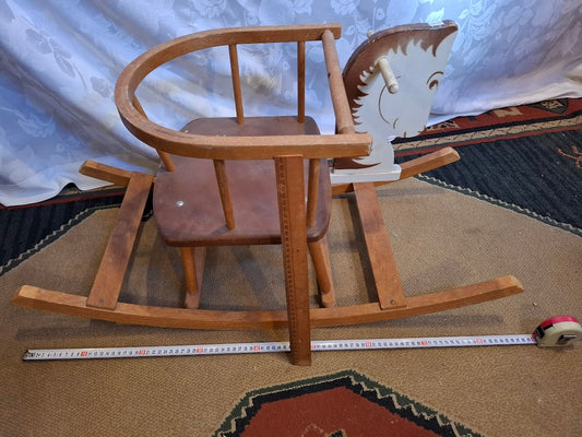 Vintage wooden rocking horse [GAM10382]