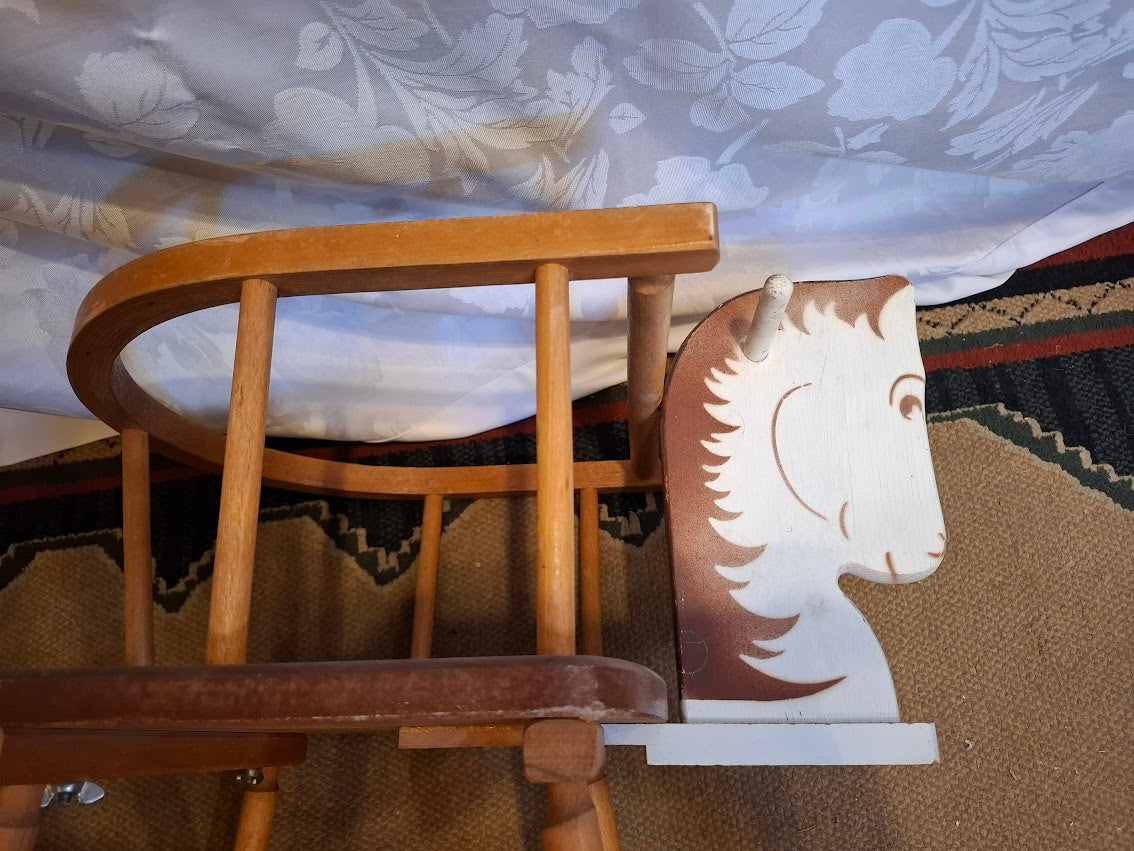 Vintage wooden rocking horse [GAM10382]
